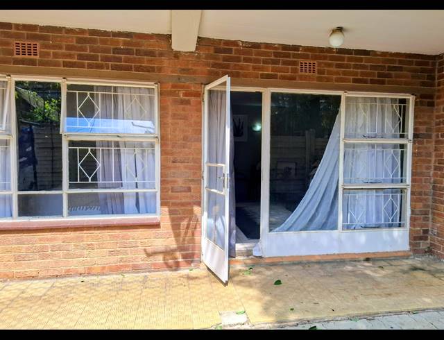 1 BEDROOM APARTMENT FOR SALE IN WINDSOR EAST